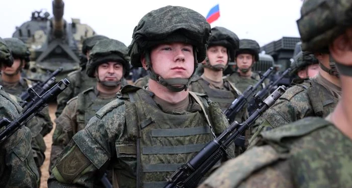 Militari ruși pe frontul ucrainean FOTO: X