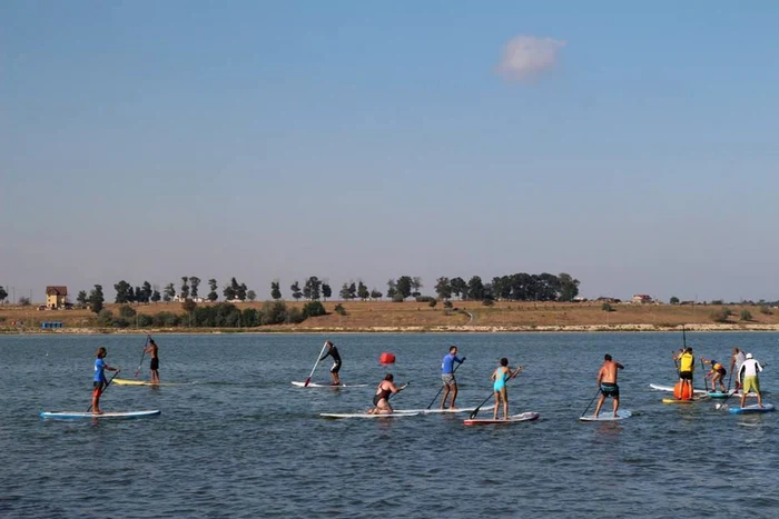 Sporturi nautice lacul Techirghiol yachting bărci vele pânze Sursa Clubul Nautic Român