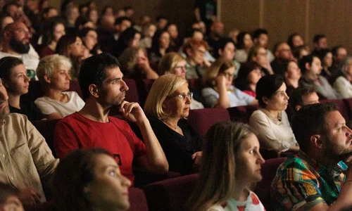 cinema victoria   public jpg