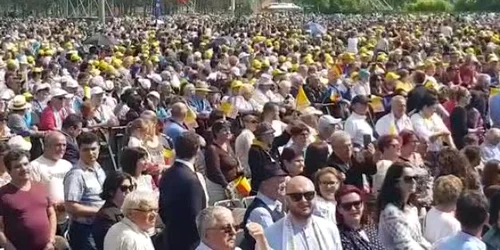 5cf3f1d6445219c57e5bb27d jpg