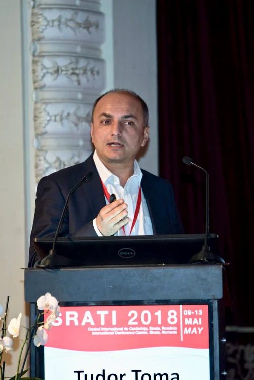 Dr Tudor Toma în timpul unei conferințe. FOTO Arhivă personală