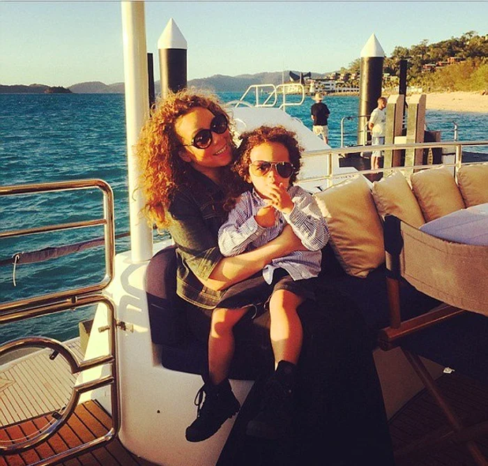 
    Mariah Carey şi-a scos copiii la plimbare, cu iahtulFoto: Arhiva personală  