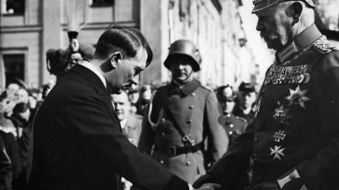 Hindenburg, mareșalul erou care l a adus pe Hitler la putere jpeg
