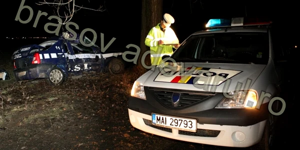 Poliţiştii din Codlea s-au deplasat la locul accidentului