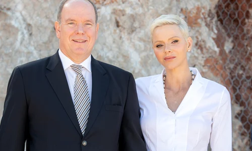 Prințesa Charlene și Prințul Albert Adăpost animale7 jpg