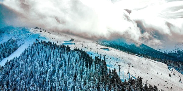 statiunea straja masivul valcan foto Complex Montana Straja