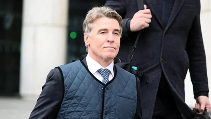 Brendan Mullin are 55 de selecții la naționala Irlandei, în perioada 1984-1995