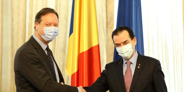 ludovic orban si ambasadorul olandei foto facebook / orban