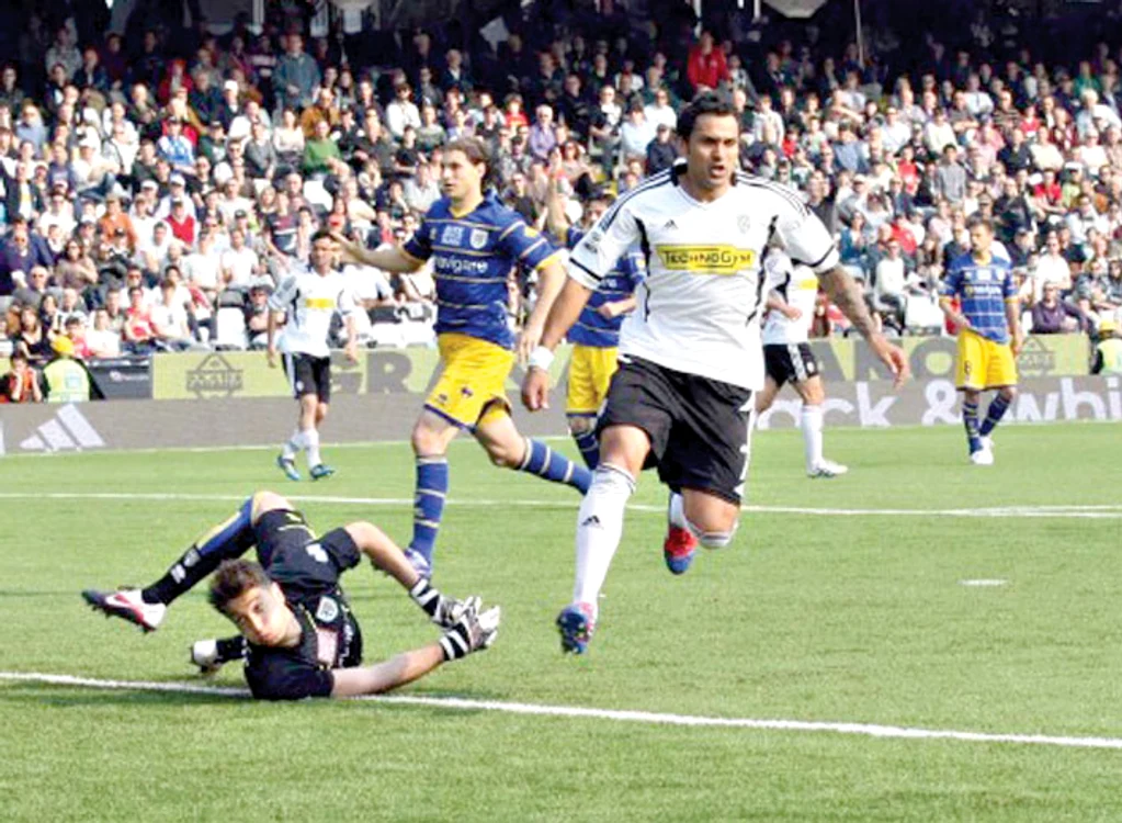 Adrian Mutu câştigă  2 milioane de euro pe  an la Cesena, în Serie  A, dar acum este la un  pas de retrogradare