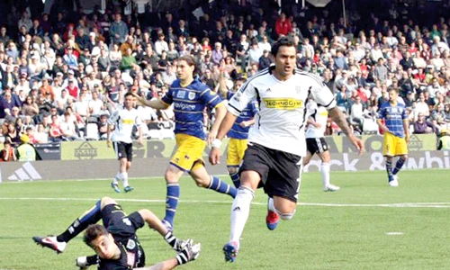 Adrian Mutu câştigă  2 milioane de euro pe  an la Cesena, în Serie  A, dar acum este la un  pas de retrogradare jpeg