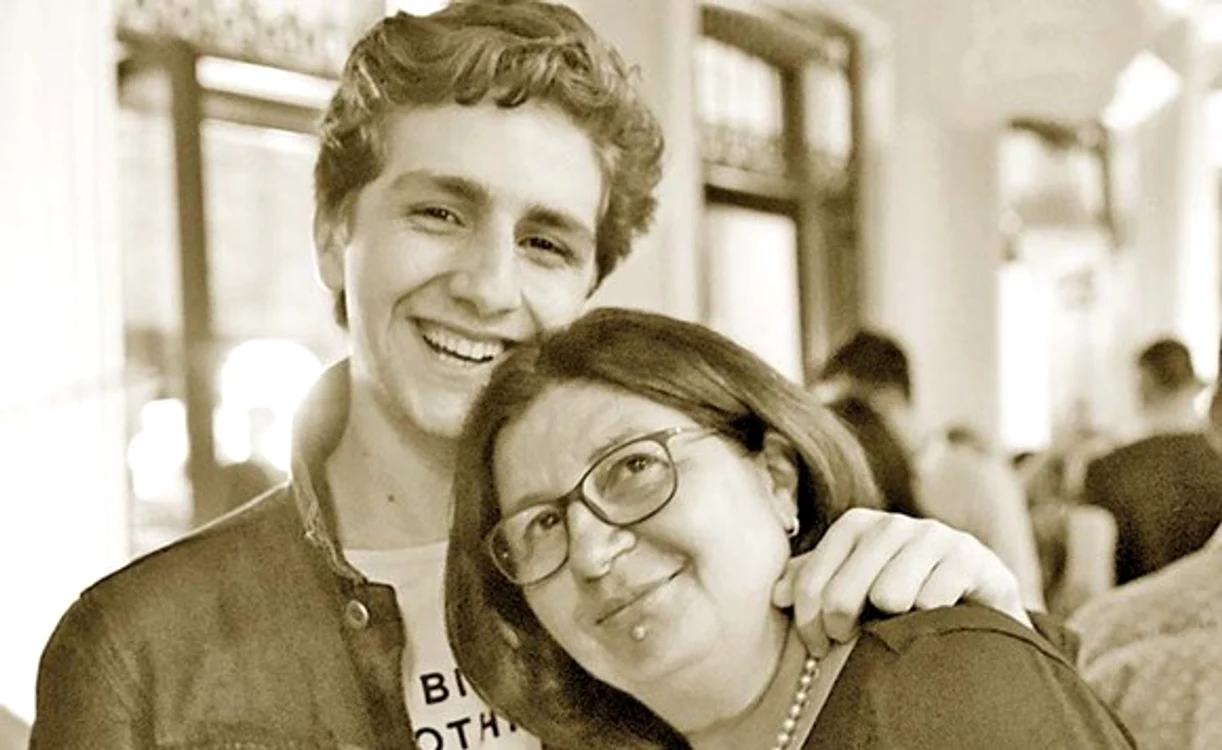 Magda Catone alături de fiul ei, Carol Ionescu