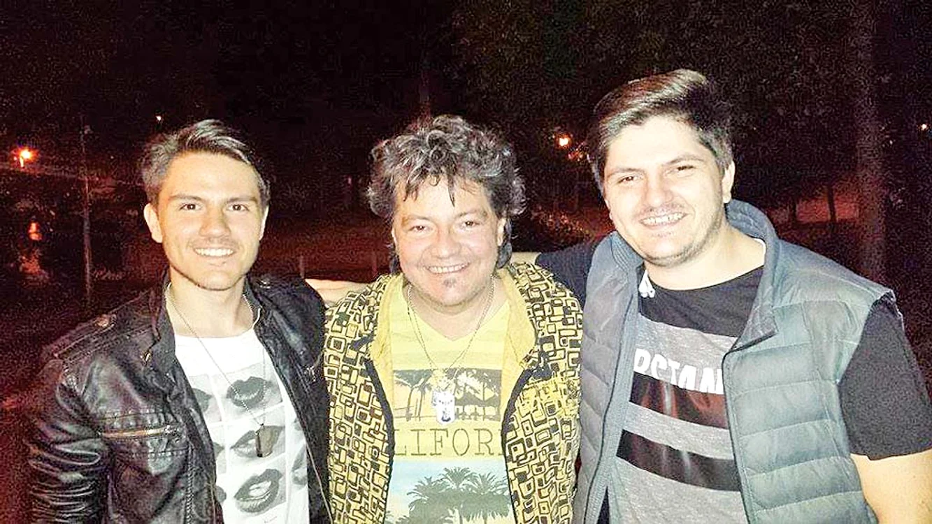 Leo, alături de băieții săi, Paul și Eduard