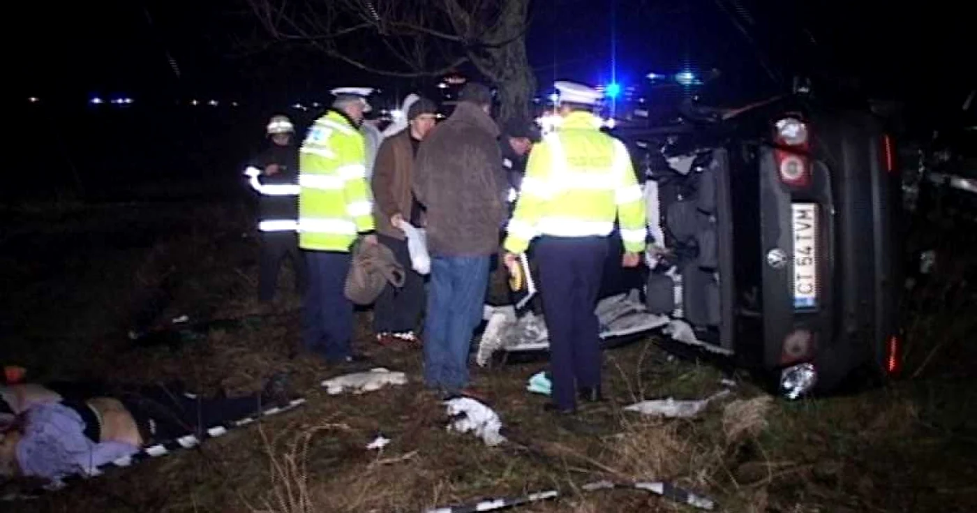 În urma coliziunii, cinci persoane au ajuns la spital