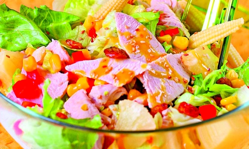 salata piept de curcan si porumb jpeg