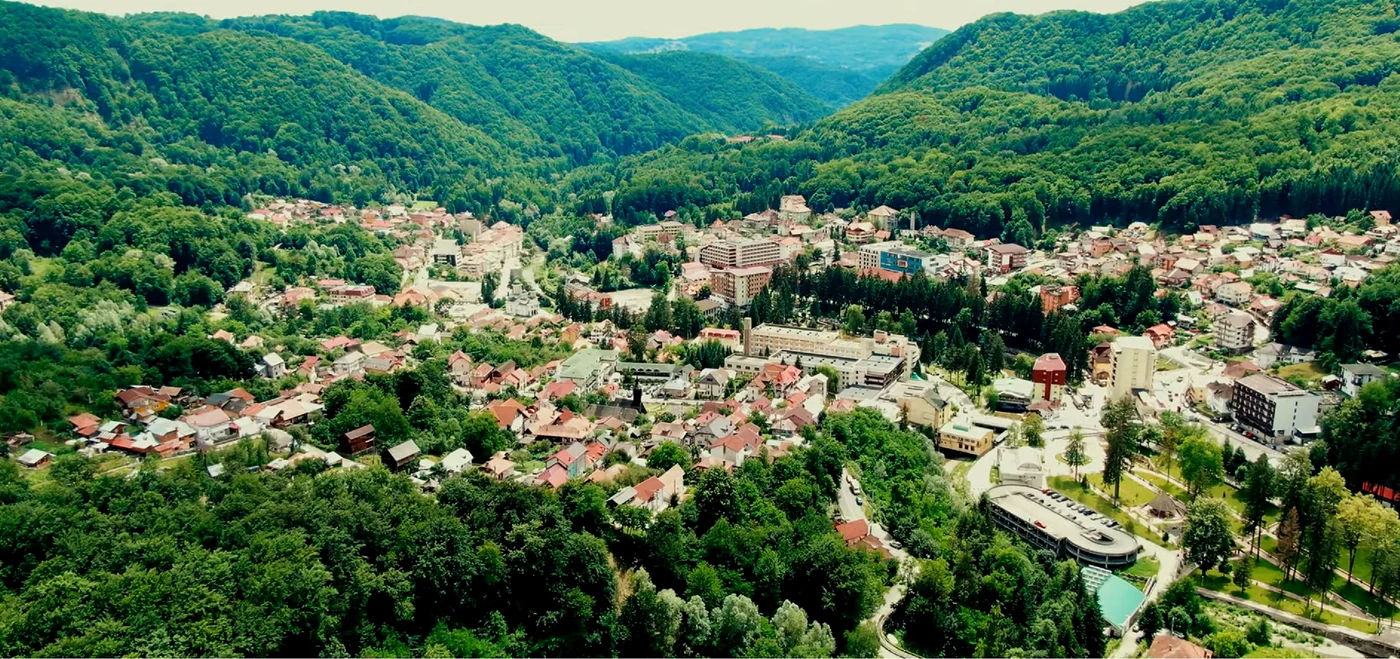Stațiunea Băile Olănești din județul Vâlcea văzută din dronă Foto Daciana Stoica 
