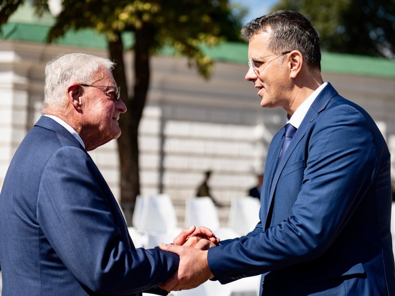 Ministrul Apărării s-a întâlnit cu emisarul lui Trump pentru Ucraina, Keth Kellogg. „România rămâne un partener ferm al SUA”