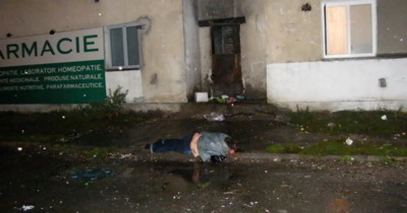 Braşov: S-a aruncat în gol, de la etajul II
