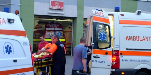 Ultimele pregătiri pentru transferarea la Bucureşti a copilului rănit