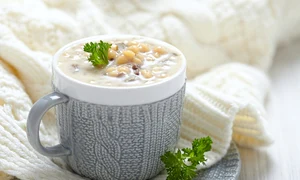 Supa crema de ciuperci si paste orzo  Sursa foto shutterstock 247666399 jpg