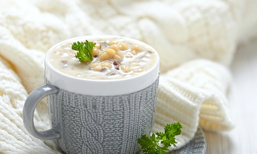 Supa crema de ciuperci si paste orzo  Sursa foto shutterstock 247666399 jpg