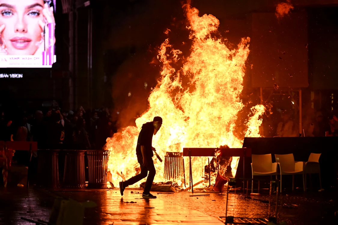 Distrugerile provocate de protestele din Italia