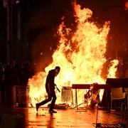 Distrugerile provocate de protestele din Italia 