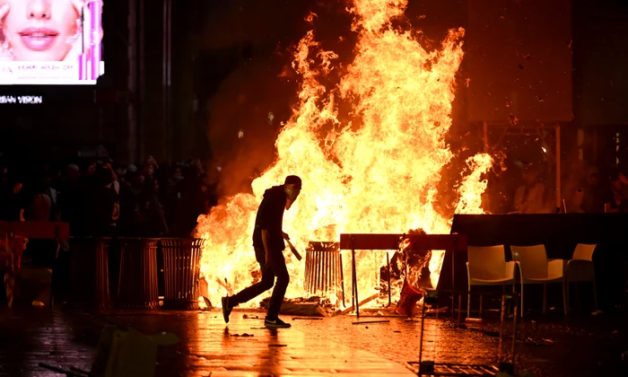 Distrugerile provocate de protestele din Italia 
