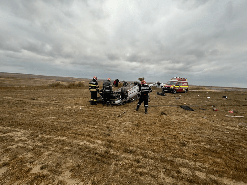 Accident mortal în județul Constanța. O mașină s-a răsturnat pe câmp, iar șoferul și-a pierdut viața