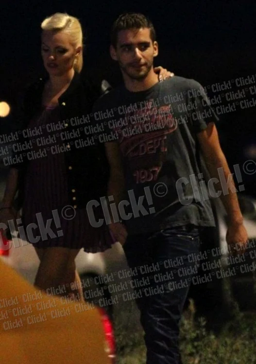 Alexandra Stan şi noul ei iubit (FOTO STEFAN ANDREI)