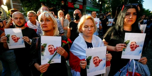 Marş în memoria opozantului belarus Vitali Şişov