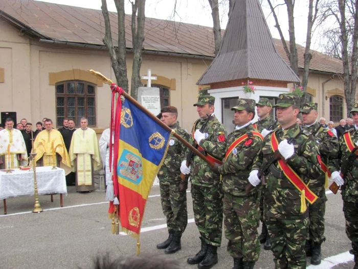 drapel decorat de presedinteel iohannis