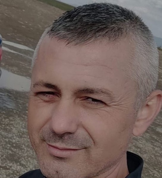 Fost șef din Poliția Locală Târgu Jiu, condamnat pentru purtare abuzivă. Și-a snopit în bătaie fostul socru