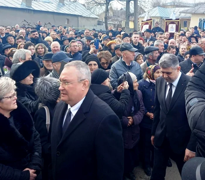 Nicolae Ciucă și Marcel Ciolacu au participat la funerariile lui Cătălin Toma FOTO: Vrancea24