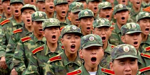 Armata chineză are 2,3 milioane de soldaţi