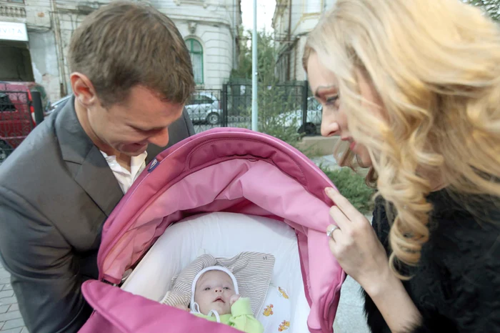 Foștii soți au împreună o fetiță, pe Raisa, acum în vârstă de 3 ani