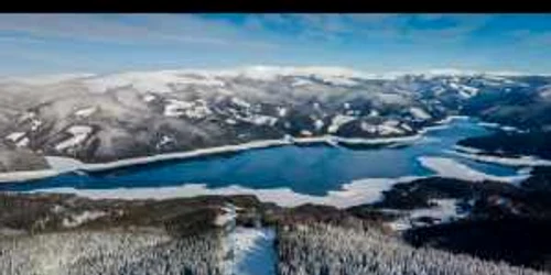 Raiul alb de lângă Lacul Vidra - Domeniul schiabil Transalpina - Vâlcea Foto Staţiunea Voineasa