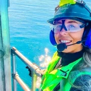 Amalie lucrează ca inginer de proces pe o platformă petrolieră de lângă Bergen, Norvegia. Foto: Amalie Lundstad / Instagram