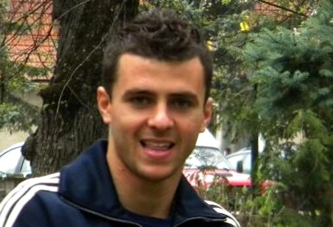 
    Moraes  