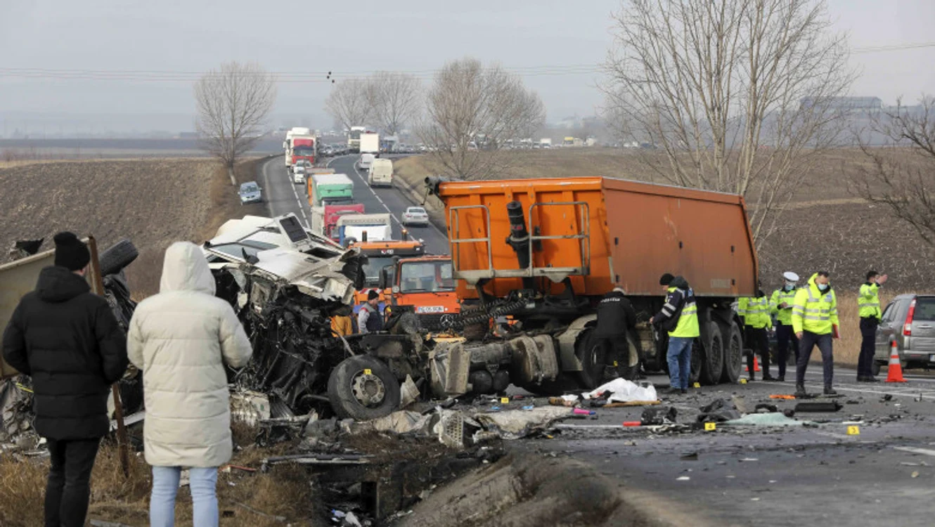 Accidentul a curmat viața a șapte persoane Sursă foto: ISU Iași