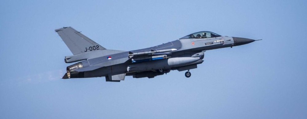 Bulgaria își consolidează securitatea. A primit primul avion de vânătoare american F-16