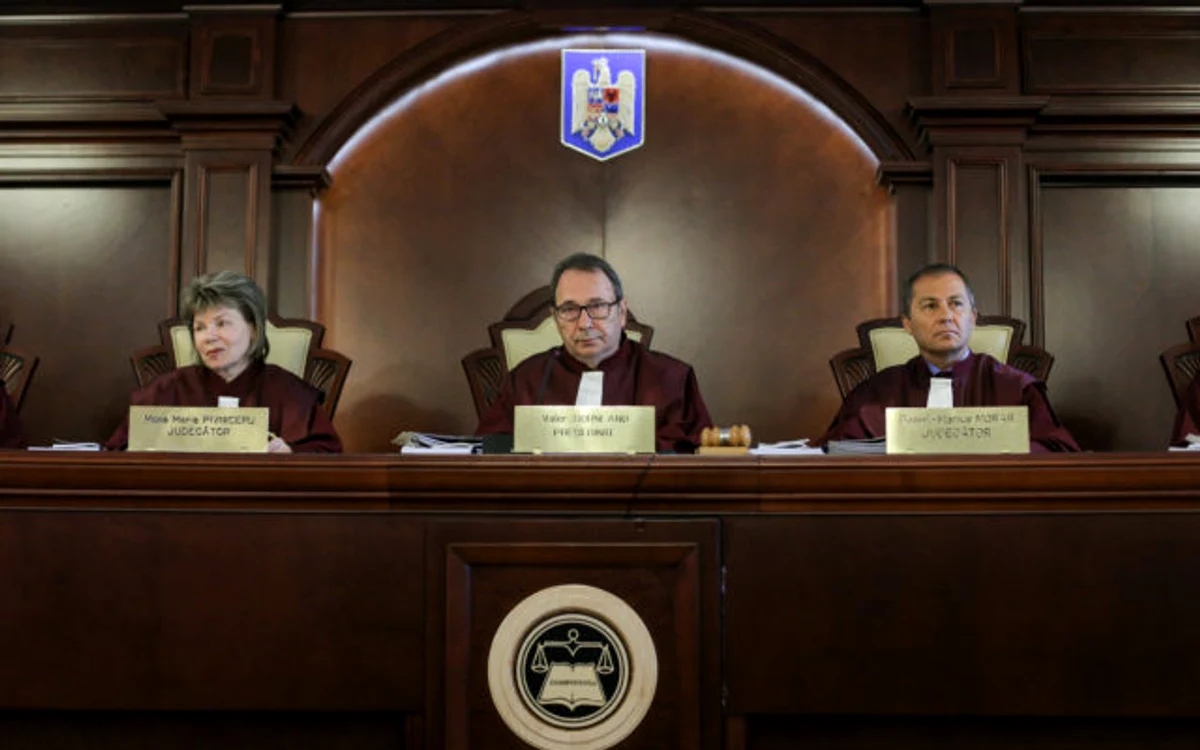 Judecătorii CCR au stabilit un record: decizia privind legalitatea Codurilor amânată a șasea oară