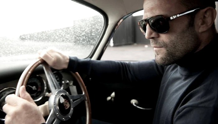 
    Îndrăgitul actor de acţiune, Jason Statham, a avut un incident la filmările de la Marea Neagră  