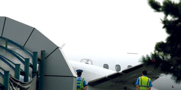 Bacău: Aeroportul Bacău aşteaptă modernizări (CAMPANIE)