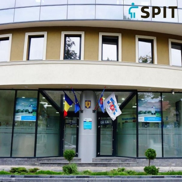 Șoc printre constănțeni. S-au trezit cu conturile blocate pentru neplata impozitelor. „Hoților, luați banii oamenilor cu japca!”