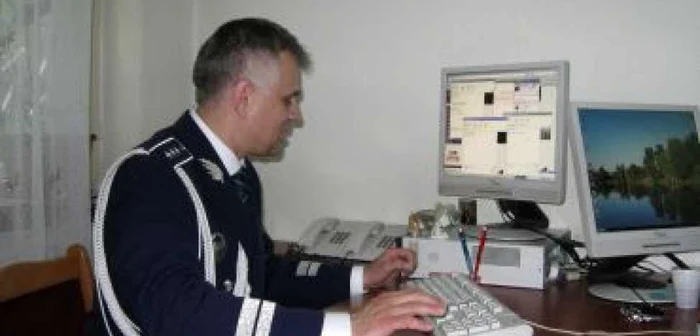 Târgovişte: Poliţiştii dâmboviţeni au adresă de messenger