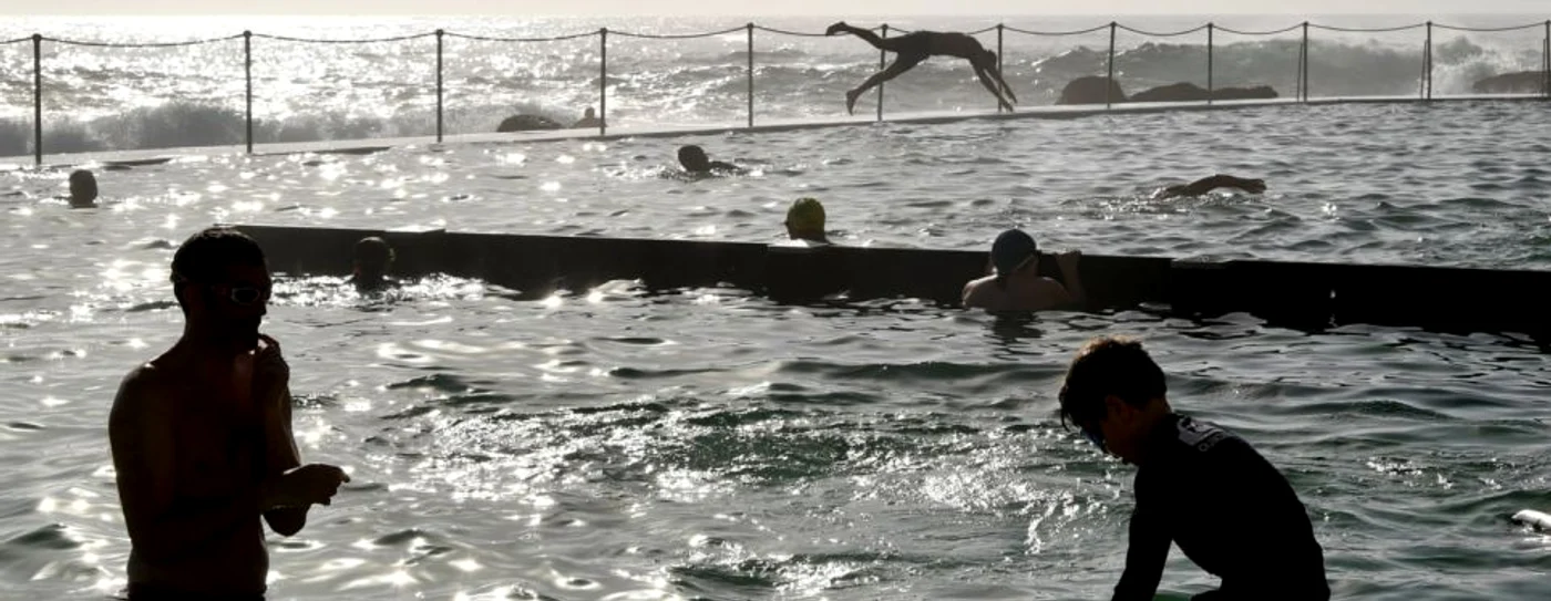 Plaja Bronte Beach într-o zi cu temperaturi de peste 40 de grade Celsius FOTO EPA-EFE