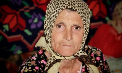 Bunica Adriana a crescut o pe Anca de când avea 8 luni  I a fost ca o mamă  Azi ar fi avut 83 de ani jpeg