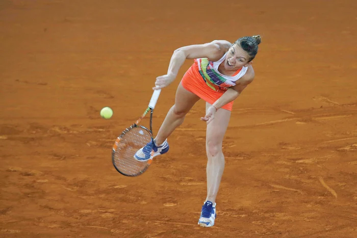 
    Simona Halep speră  să servească pentru titlu pe zgura de  la Roland GarrosFOTO: AP   