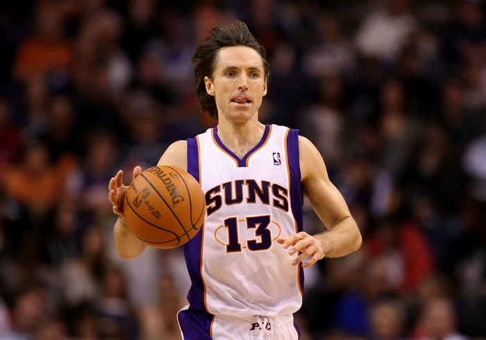 Nash a făcut carieră la Phoenix Suns, dar s-a retras de la Clippers