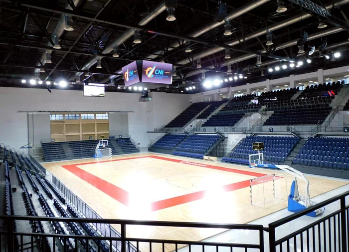 Sala Sporturilor din Târgoviște va putea fi reabilitată. FOTO CJD